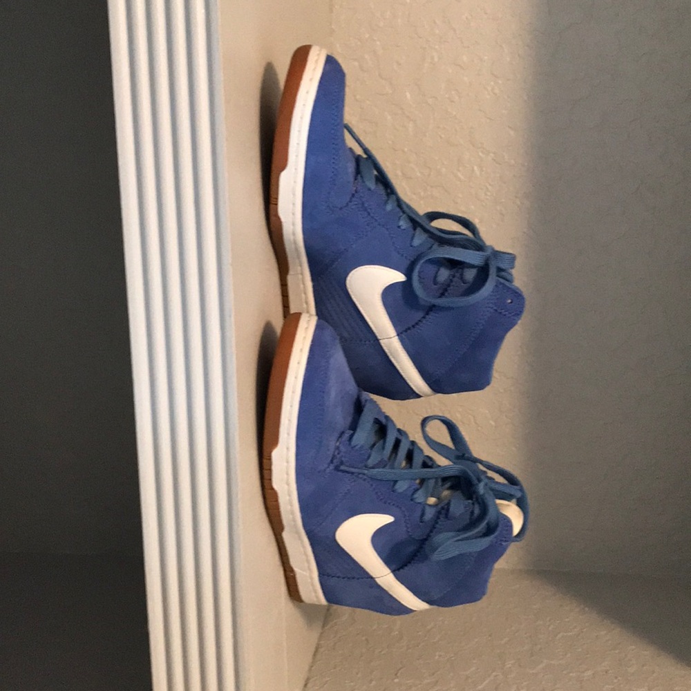 Women’s Nike dunk sky high